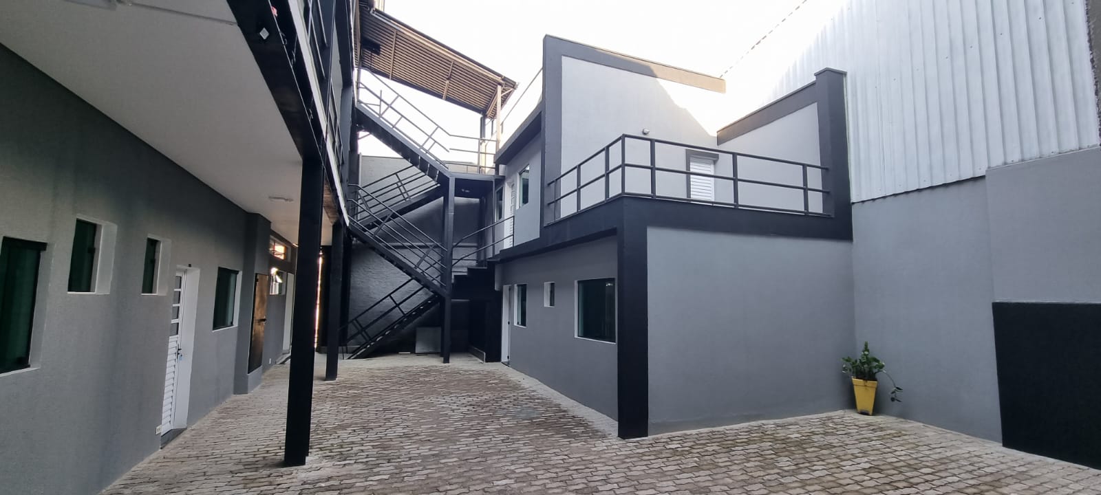 Prédio Residencial com 23 Kitnetes | Jardim Sekler - São Paulo - SP